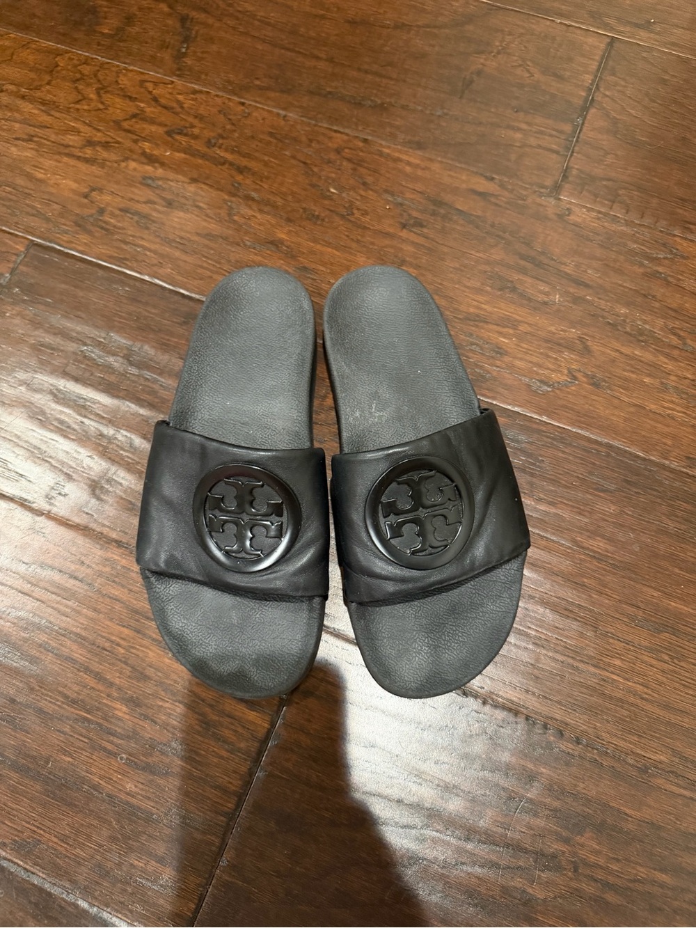 Slides (Footwear) - Picture 3 of 3